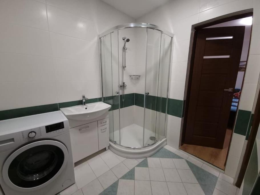 יאסימוב Apartman V Krusnych Horach-Free Parking מראה חיצוני תמונה