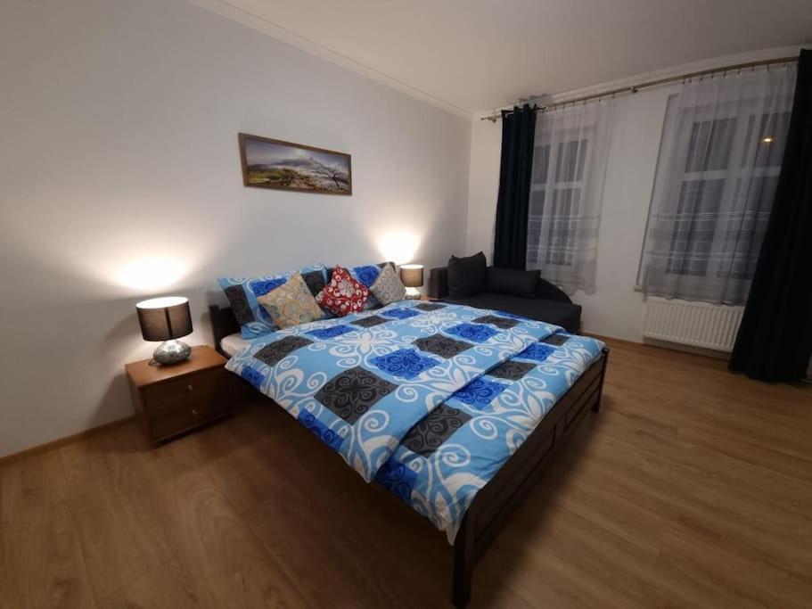 יאסימוב Apartman V Krusnych Horach-Free Parking מראה חיצוני תמונה