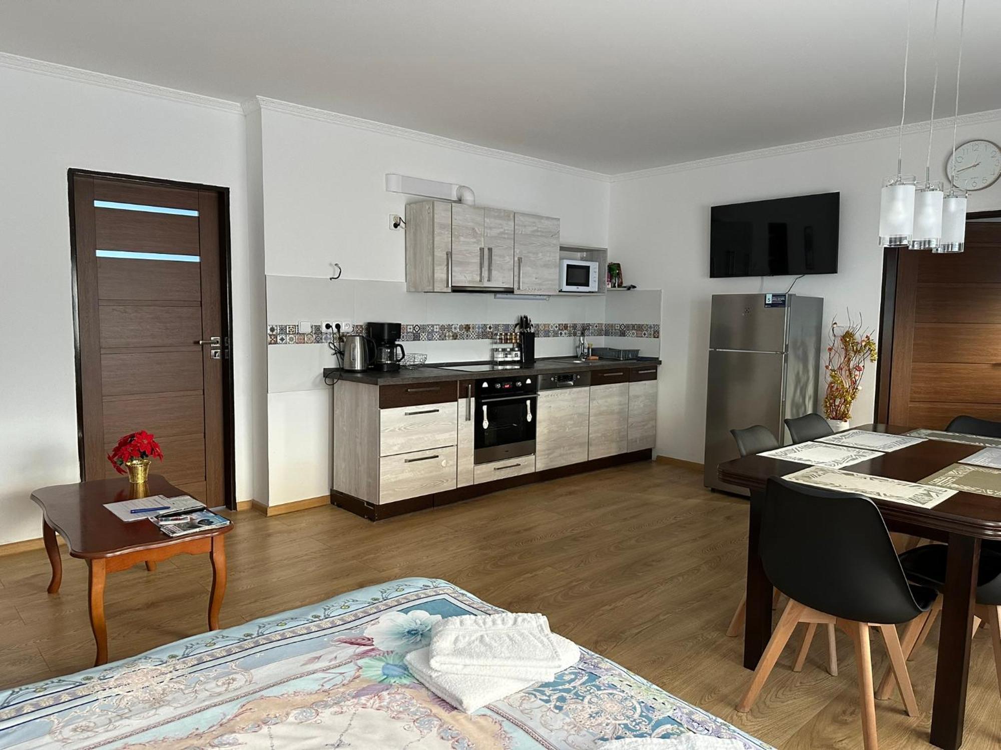יאסימוב Apartman V Krusnych Horach-Free Parking מראה חיצוני תמונה